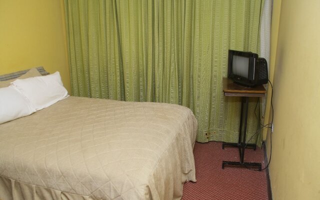 Plaza Hotel in Addis Ababa, Ethiopia from 147$, photos, reviews - zenhotels.com guestroom