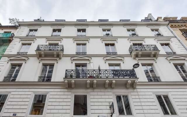Отель 35 - Luxury Flat Grands Boulevards вид на фасад