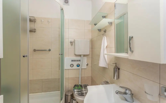 Stunning Apartment in Rijeka With Wifi and 2 Bedrooms