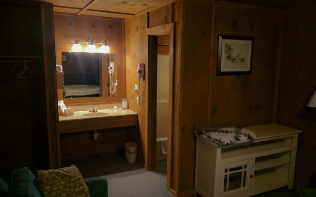 Sugar Creek Retreat