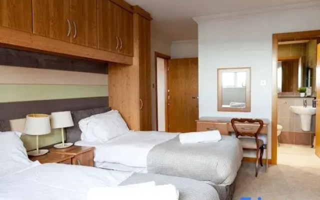 % LongStays | Roof Top Penthouse | Free Parking %