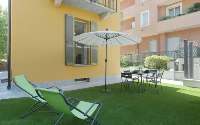 Sunflower Apartment 1 With Terrace in Baveno