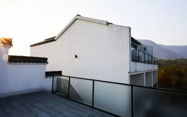 Huacheng Yichu Zen Homestay (Hangzhou Jingshan)