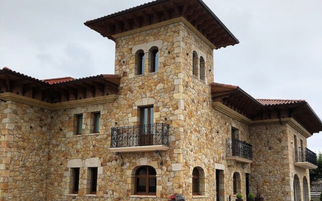 Отель Palacio Torre de Galizano Испания, Рибамонтан-аль-Мар - отзывы, цены и фото номеров - забронировать отель Palacio Torre de Galizano онлайн вид на фасад