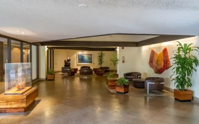 Discovery Bay Retreat