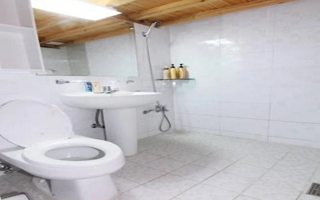 Irang Hanok Guesthouse