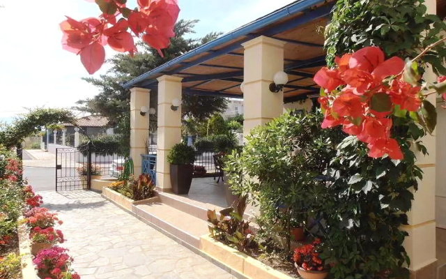 Oasis Apartmets