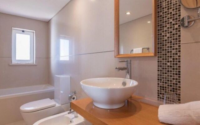 Sensational 2 Bedroom Townhouse 4 People