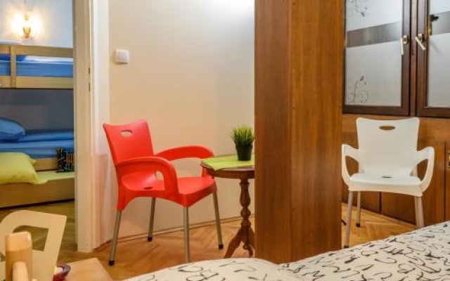 Hostel White Town in Belgrade, Serbia from 68$, photos, reviews - zenhotels.com guestroom