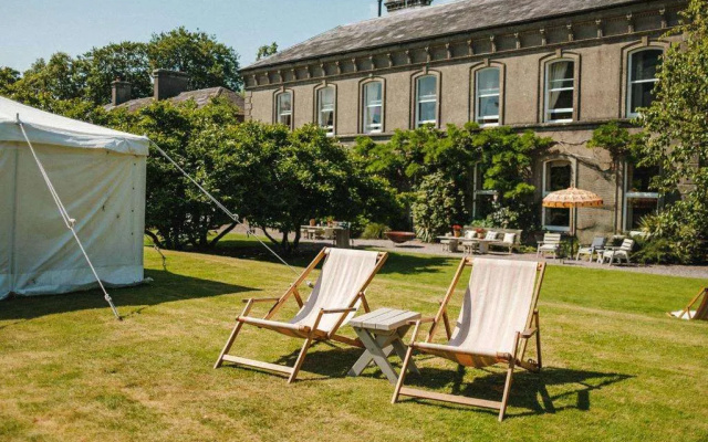Ballyvolane House