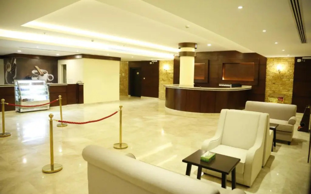 Flora Hotel Suite 2