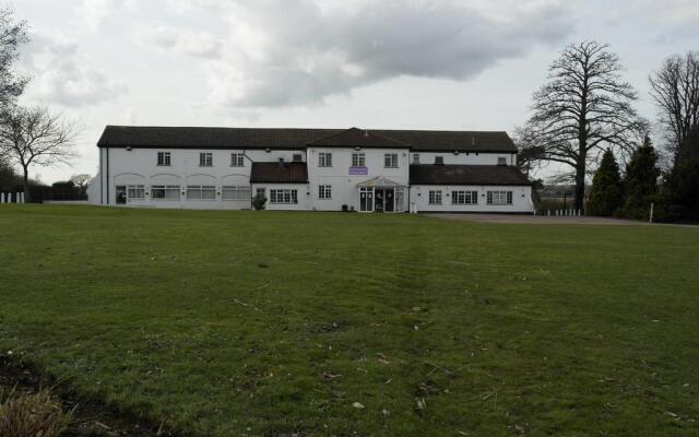 Beadlow Manor Hotel & Golf Club вид на фасад