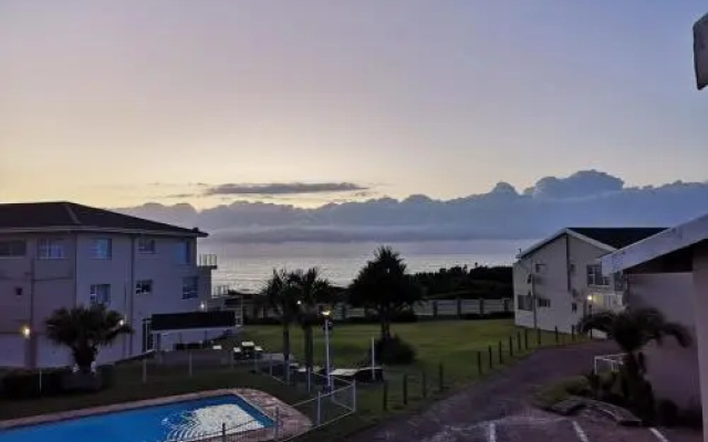 Uvongo Chalet 11