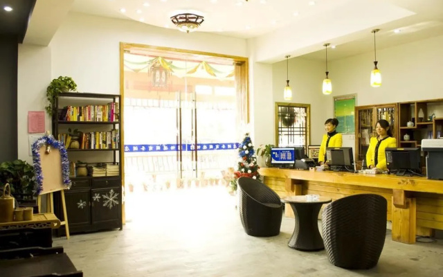 Changdeyuan Business Hotel