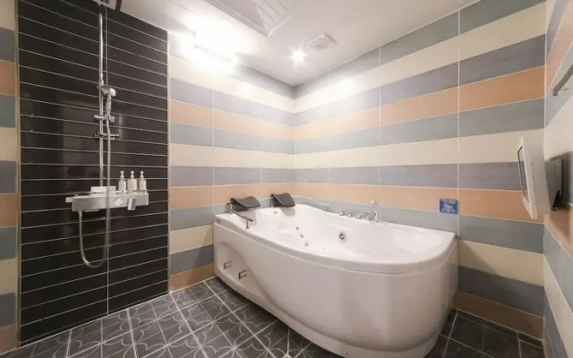 Yangsan Candeo Hotel