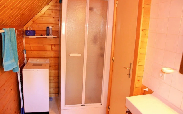 Lakeside Escape for 6 Guests