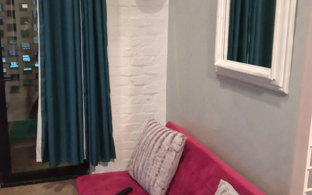 Stesh Maboneng Hotelstyle City Building
