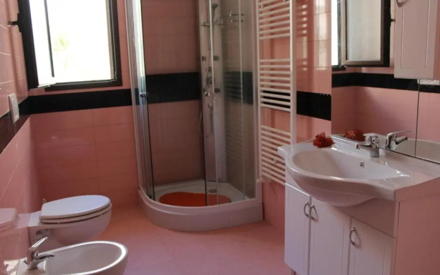 Casa Vacanza Alba 8-10 Posti Letto