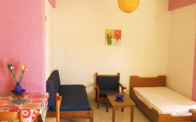 Irini Hotel-Apartments