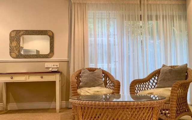 Fifth Avenue Beach House