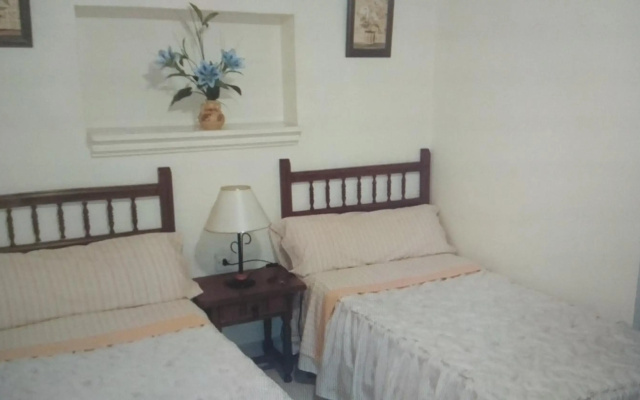 Hostal Alameda