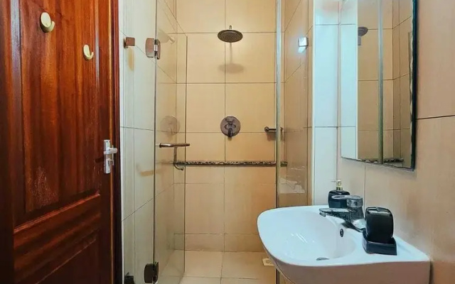 Lux Suites Sebuleni Apartments Nyali