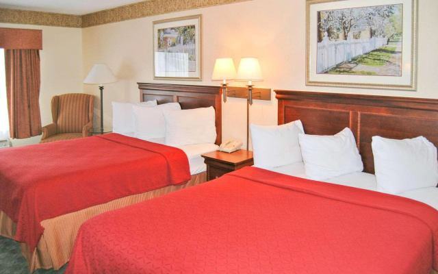 Red Roof Inn & Suites Berea