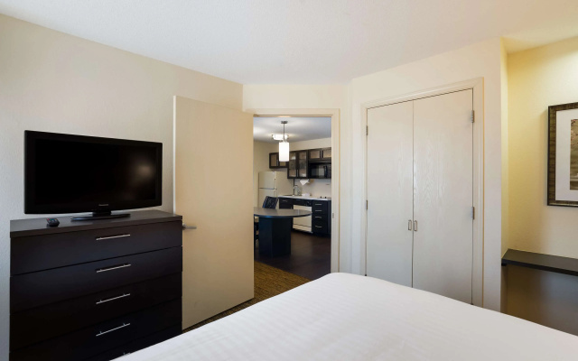 Sonesta Simply Suites Hampton