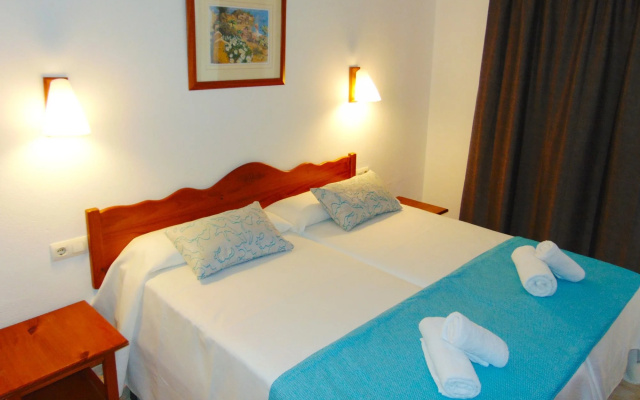 Apartamentos Cabo de Baños by MIJ