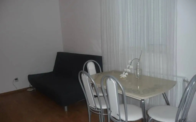 Apartments on Italyansky Pereulok