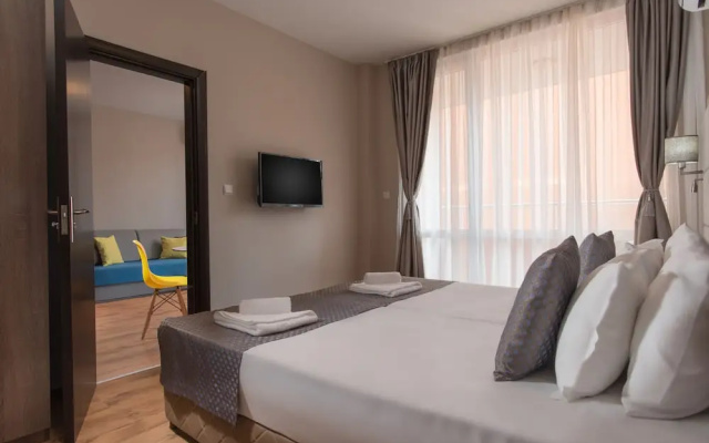 Marina Beach Apartments