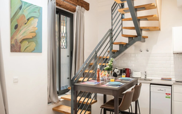 Acanthus Suites