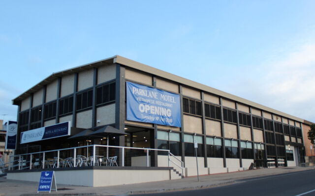 Отель Parklane Motel Murray Bridge вид на фасад