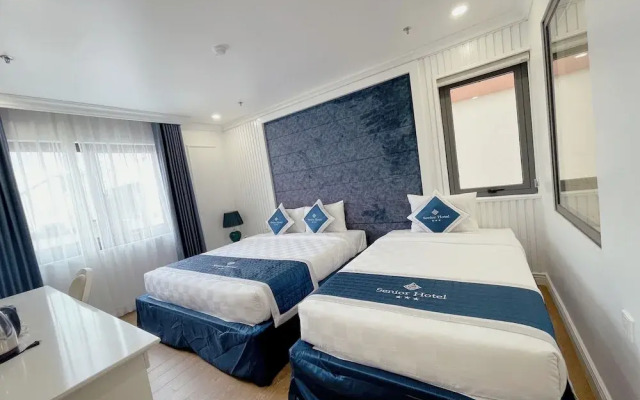 Senior Hotel