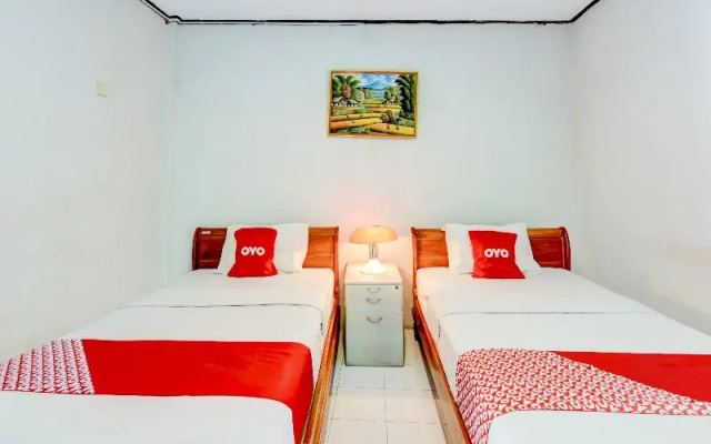 OYO 90385 Hotel Cadaka