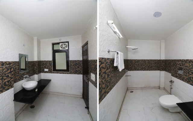 Hotel Golden Tree by OYO Rooms