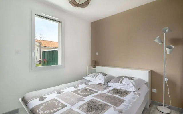 Maison moderne pour sept personnes a Saint Michel Chef Chef
