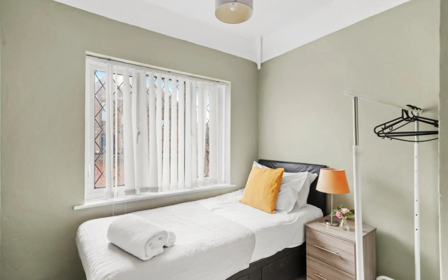 Luxury Homes 6 beds in Maidstone