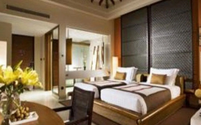 Kaihua International Hotel