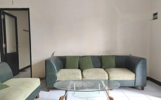 OYO 90346 Guest House Citra Pemuda Syariah