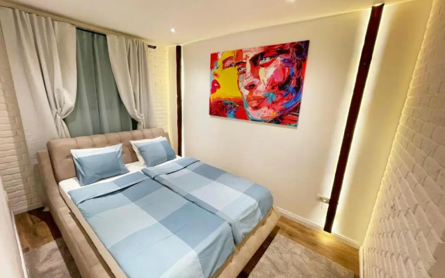 Colorway Apartment