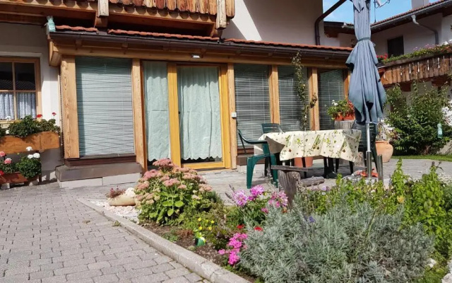 Bina House