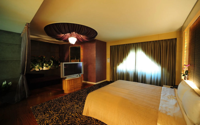 Golden Motel