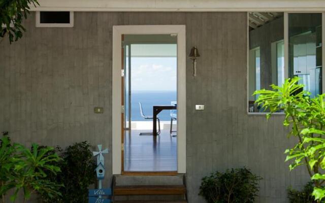Отель Naroua Villas вид на фасад
