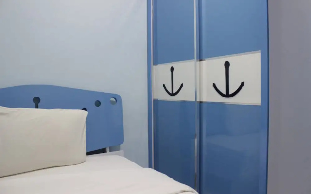 Stylish & Comfy 2BR Grand Asia Afrika Apartment