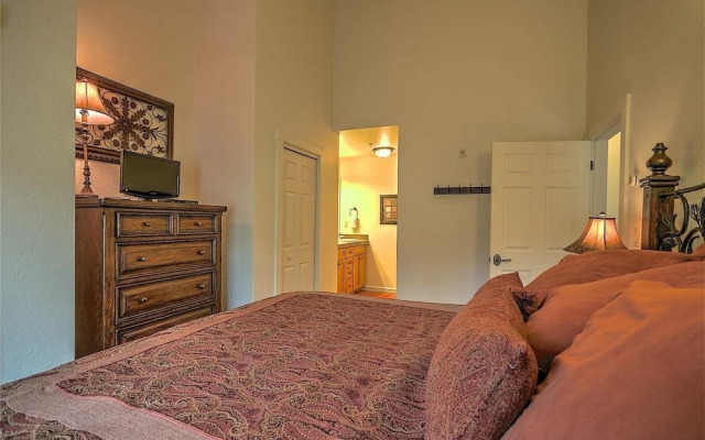 Luxury 3 Bedroom Townhouse next to Keystone Lake, Free Shuttle, Hot Tub and Sauna