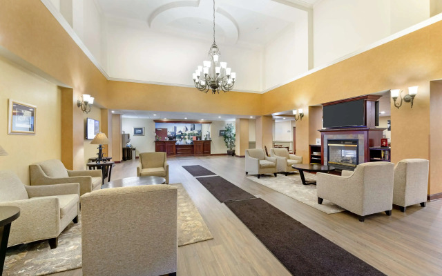 Best Western Plus Victor Inn & Suites