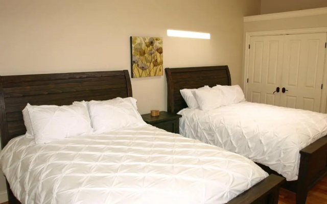 Cornerstone Inn