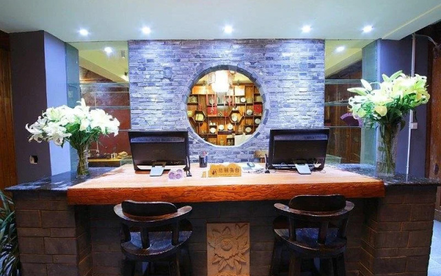 Encounter Time Inn