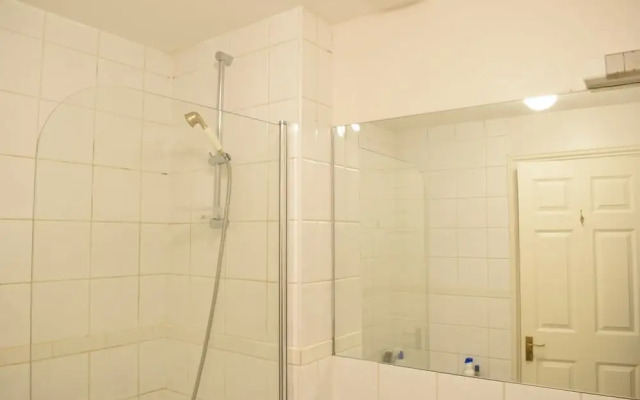 1 Bedroom Apartment in Stepney Green